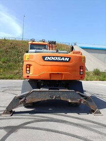 Kolový otočný bagr DOOSAN DX 160W - 7