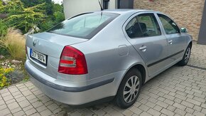 Škoda Octavia 1.6i benzín - 7