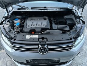 VW TOURAN 1.6 TDI 77 KW MATCH VÝHŘEV PANORAMA m2013 - 7