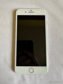 Apple iPhone 8 Plus 64GB - 7