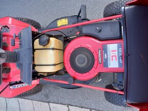 Prodám zahradní traktor MTD 12.5Hp - 7