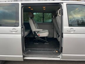 VW Caravelle T5 Long , 7 míst 132 kW automat - 7