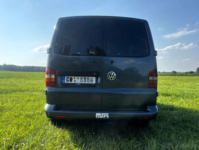 VW Transporter 2,5 TDi - 7