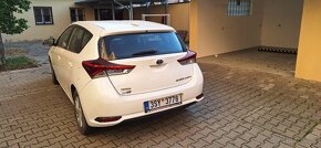 Toyota Auris Hybrid - 7