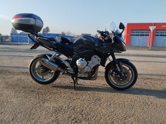 Yamaha fz1 - 7