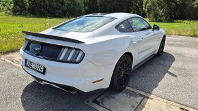 Ford Mustang GT 5,0L - 7