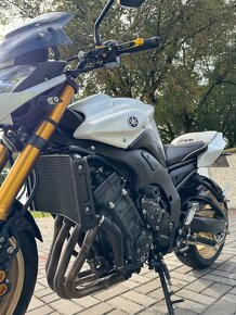 Yamaha FZ8N - 7