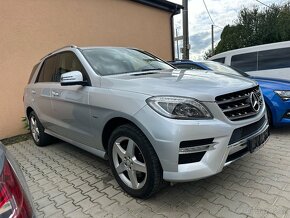 Mercedes ML 350Bluetec 4x4 190kw AMG - - 7