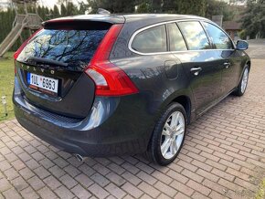 Volvo V60 2,4D 158kw - 7