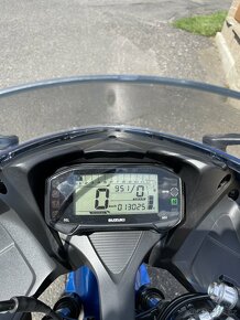 Suzuki GSX R 125 - 7