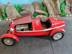 prodám model 1:18 alfa romeo 2300 monza - 7