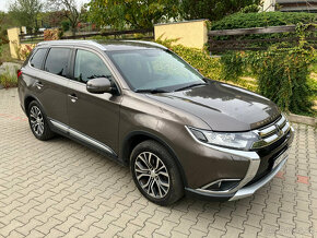 Prodám Mitsubishi Outlander 4WD 110 kW - 7