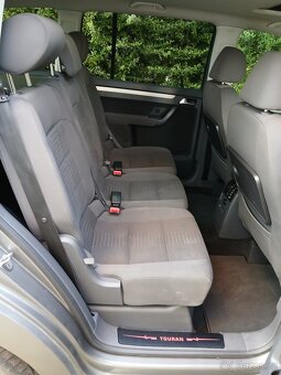 Volkswagen Touran 2,0TDI - 7