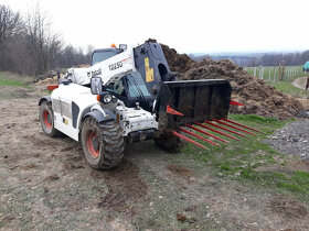 Vidle na balíky (hnůj) na smykový nakladač Bobcat - 7