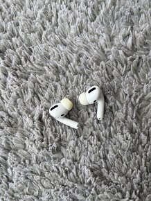 Apple Airpods Pro první generace (MWP22ZM/A) - 7