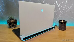 Dell Alienware x17 R2 - 7