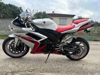 Yamaha R1 2008 - 7