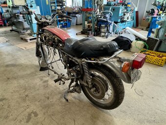 HONDA GL1000 - 7