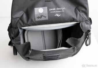 Peak Design Everyday Backpack 20L v2 - Black + PD Hip Belt - 7