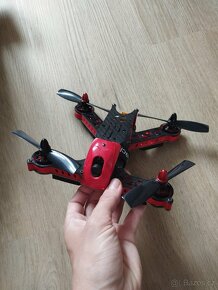 Závodní dron - 7