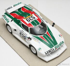 LANCIA STRATOS TURBO (1:24) - 7