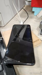 LG G8X ThinQ - 7