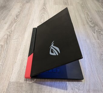 ASUS ROG Strix G15 G513 - 7