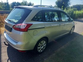 Ford Grand c-max 1.6tdci 7 míst tažné nová STK kli - 7