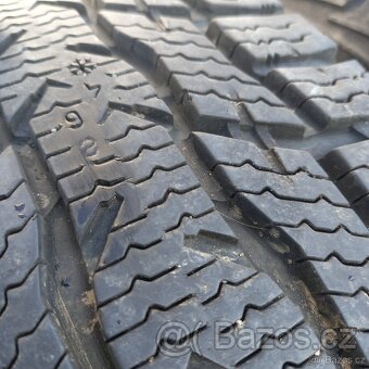 1Ks Zimni NOKIAN 215/70 R15C, Praha9 - 7