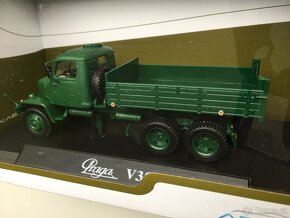 Model PRAGA V3S (1967) SKLÁPĚČ   Abrex 1/43 - 7