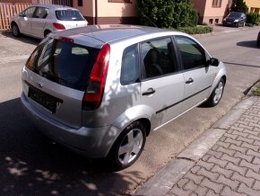 Ford Fiesta 1,25i 16V 55kW, provoz 2004,po maj.r. 1936 - 7