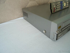 Panasonic DMR EH80 - Kombinace DVD + VHS + HDD rekordéru - 7