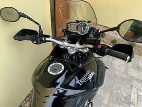 Triumph Tiger 800 - 7