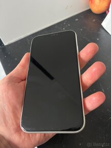 iPhone 11 128 GB - bílý - 7