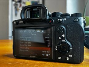 Sony Alpha A7R IV A tělo + příslušenství - 7