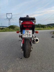 Yamaha FZS 600 Fazer - 7