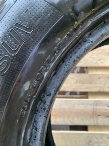 2ks 255/60/17/Hankook/2020/106V/letní pneu 5.3m - 7