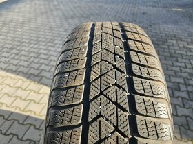 215 50 18 Pirelli zim. pneu 6-7mm - 7