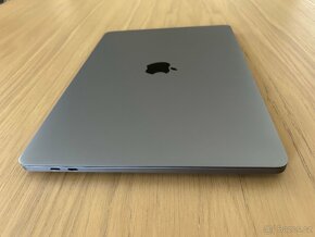 MacBook Pro 13“ (2020) - 7