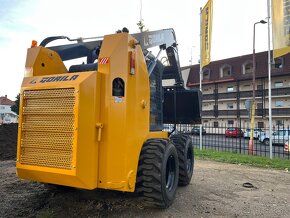 Smykový nakladač GORILA G100 3,8T - 7