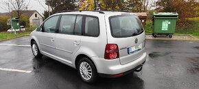 Volkswagen Touran 2.0 TDI nová STK - 7