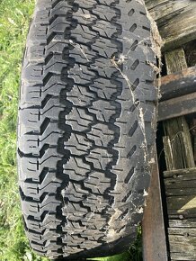 235/75 R 15 GOODYEAR WRANGLER - 7