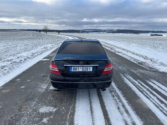 MERCEDES BENZ W204 C350i 215kw - 7