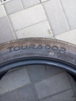 235/40 R18" - 7