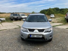 Mitsubishi Outlander 4x4 2.0 DiD 123 kW - 7