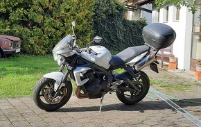 Prodám Triumph Street Triple 675 R - 7