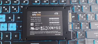 SSD disk 870 EVO 4TB, 2.5", SATA III, nový. - 7