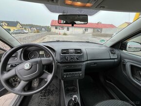 Škoda fabia II 1.2 htp  rok 2010 - 7