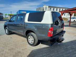 Toyota Hilux 2,5 D-4D Double Cab S. KNIHA CEBIA - 7