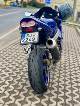 Kawasaki ninja zx9r - 7